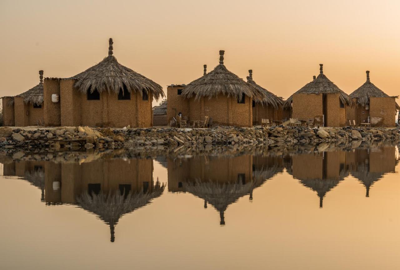 Taghaghien Island Resort 시와오아시스 외부 사진