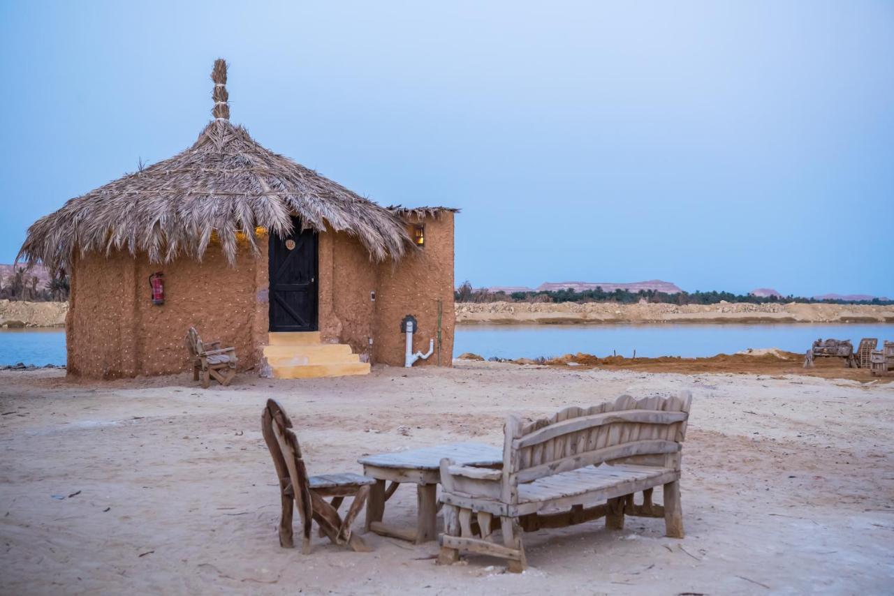 Taghaghien Island Resort 시와오아시스 외부 사진